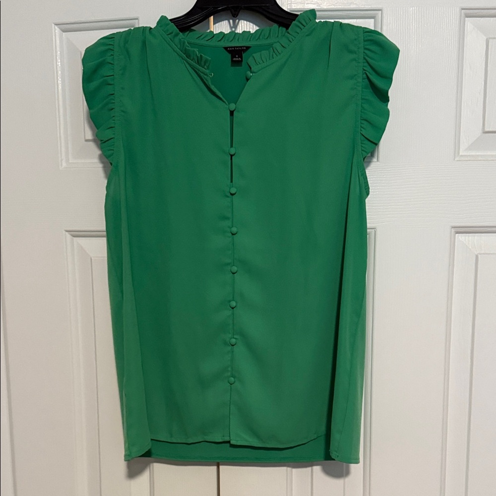 Ann Taylor Vibrant Green Blouse with Ruffled Sleeves